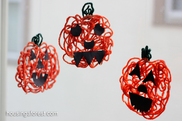 Hilados Pumpkins ~ simple artesanía de Halloween