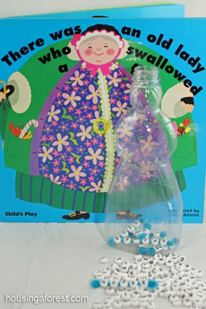 There Was an Old Lady Who Swallowed a Fly ~ fun learning activity. Fine motor, sequencing, early reading and spelling all rolled into one!
