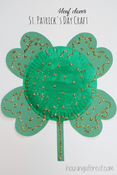 Simple St Patrick's Day Craft ~ Paper Plate 4 Leaf Clover