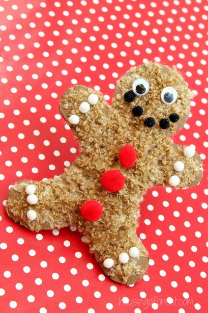Christmas Craft for kids ~ Yarn Wrapped Gingerbread Men