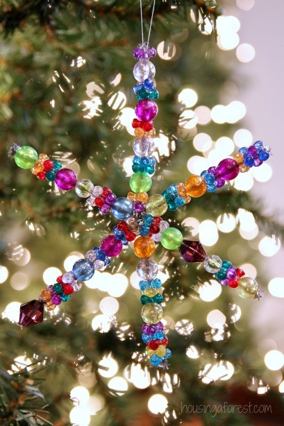 Easy Christmas Ornament kids can make ~ Beaded Snowflake Ornament