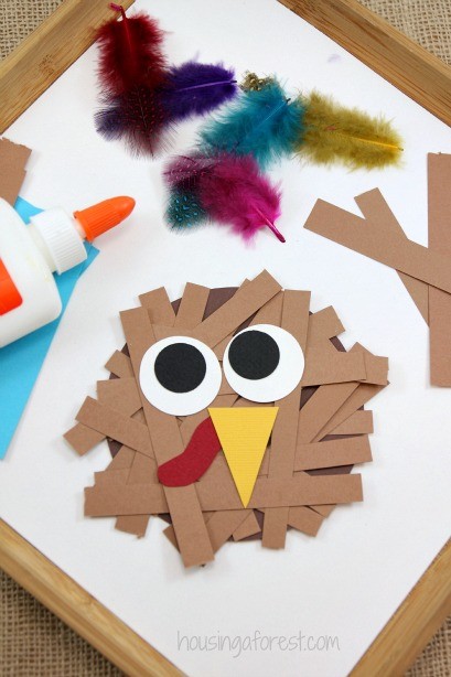 Thanksgiving Crafts for kids ~ Paper Strip Turkey